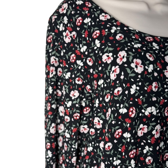 J.Jill Wearever Collection Floral Scoop-Neck Black Tunic Medium - Picture 5 of 12